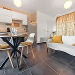 Fabron Et De Luxe Avec Piscine Apartament Nicea