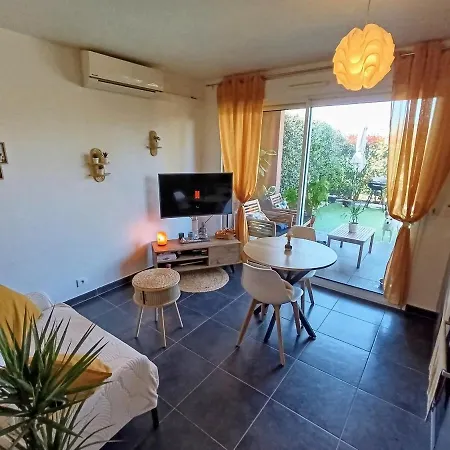 With Pool In Secure Apartamento