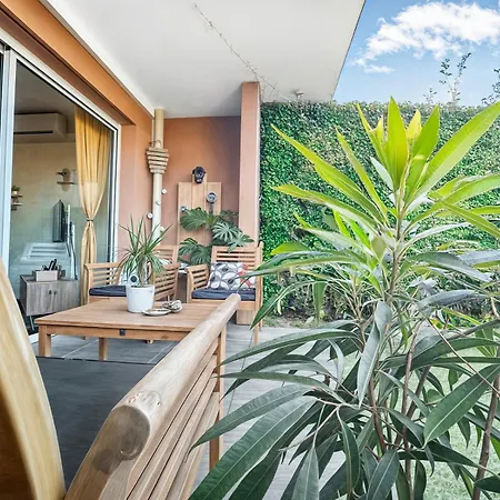 Fabron Et De Luxe Avec Piscine